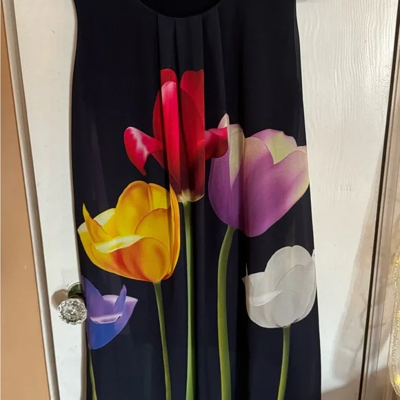 Silk dress - Picture 8 of 8